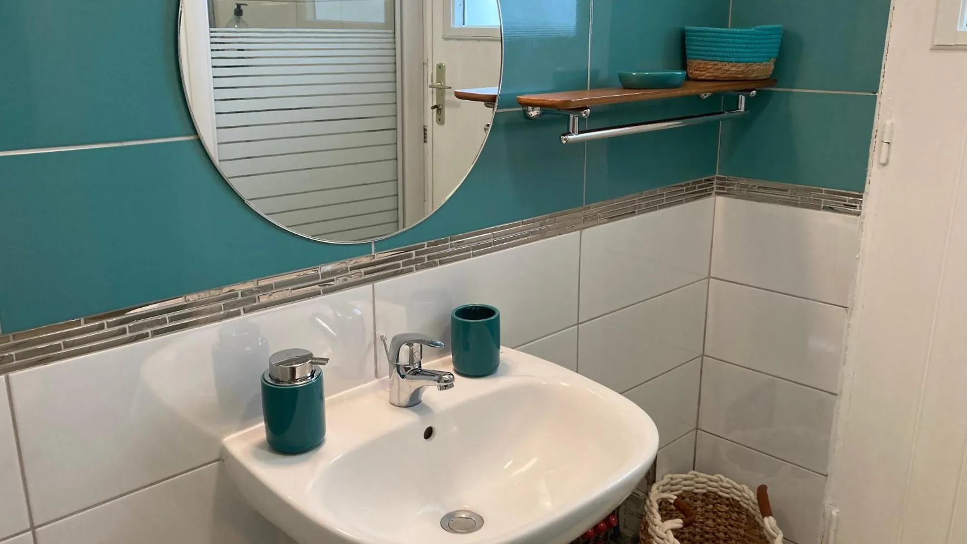 Holiday home Maison Les Abymes - Plage A 50M Le Precheur