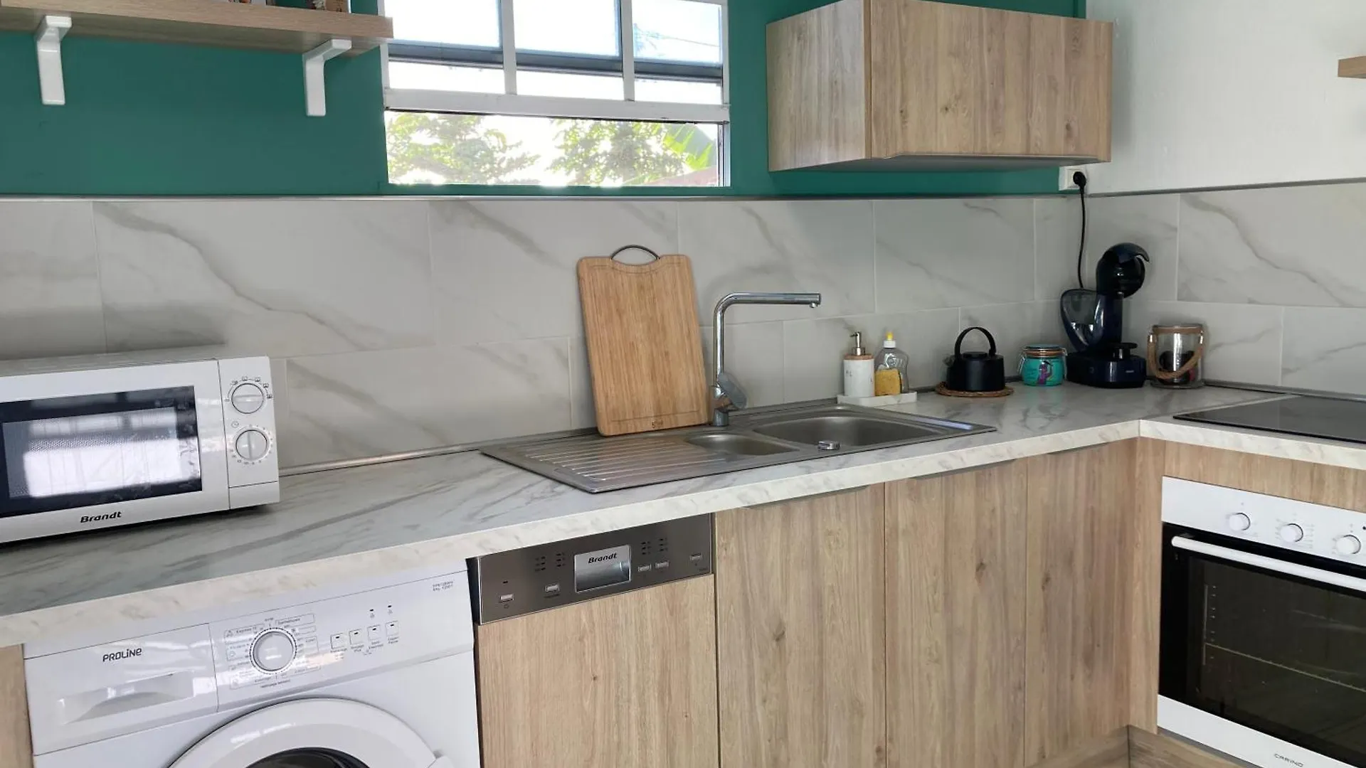 Maison Les Abymes - Plage A 50M Le Precheur 0*,  Martinique